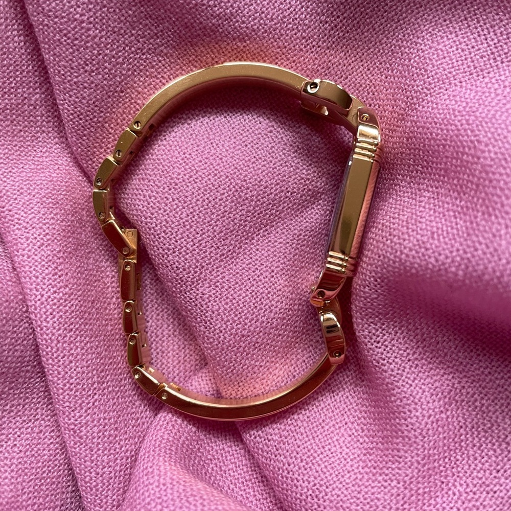 Euc Bulova Gold-Tone Rectangular Bangle Watch Mot… - image 3